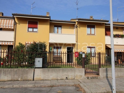 Villa a Schiera in vendita a Pescantina