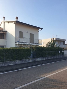 Villa a Schiera in vendita a Peschiera del Garda via Raimondo Vianello