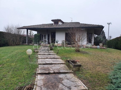 Villa all'asta a San Pietro di Morubio via Cesare Battisti