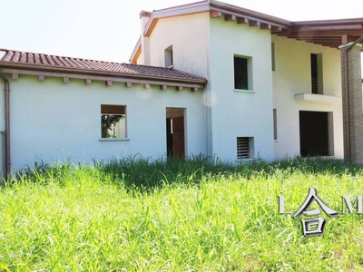 Villa Bifamiliare in vendita a Borso del Grappa via Corte, 69/h