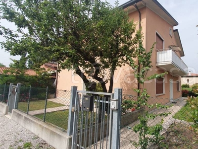 Villa Bifamiliare in vendita a Salzano via boito