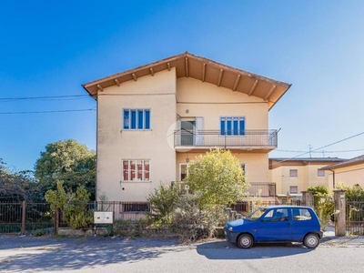 Villa Bifamiliare in vendita a Villafranca di Verona via don eliseo contri, 6