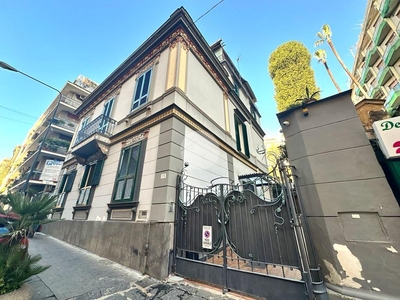 Villa in affitto a Napoli