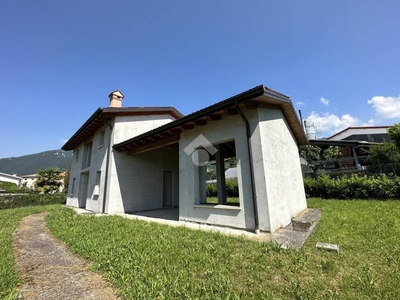 Villa in vendita a Borso del Grappa via Asolana, 9