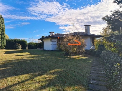 Villa in vendita a Borso del Grappa via Piave, 38