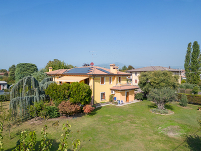 villa in vendita a Bussolengo