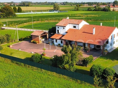 Villa in vendita a Camisano Vicentino via Rasega