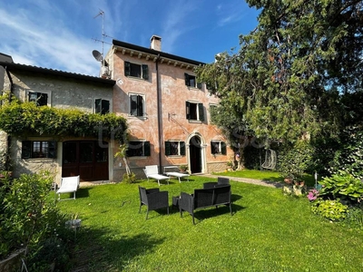 Villa in vendita a Lavagno via Asilo