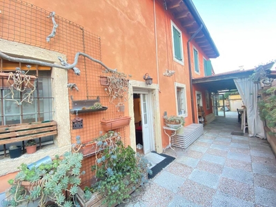 Villa in vendita a San Giovanni Lupatoto via Giuseppe Verdi, 54