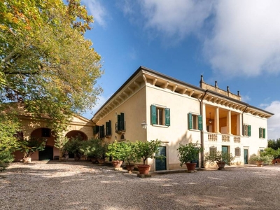 Villa in vendita a San Pietro in Cariano via delle Ruine