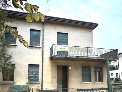 Villa in vendita a Stra via Giuseppe Mazzini