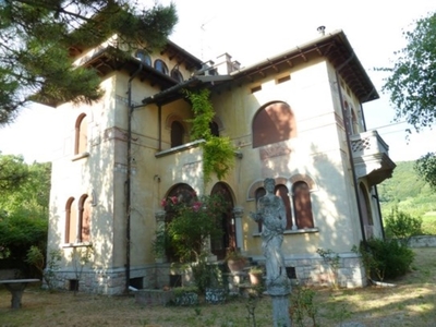 Villa in vendita a Tregnago