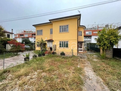Villa in vendita a Venezia via Forte Marghera