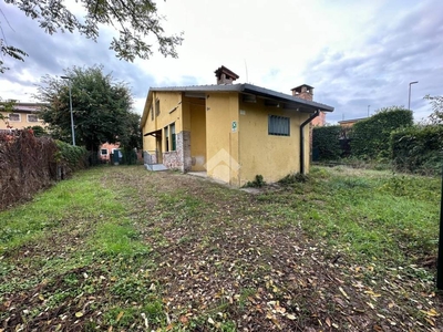 Villa in vendita a Verona via Antonio Milani, 9