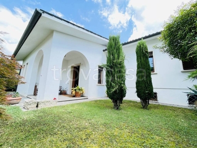 Villa in vendita a Villa Bartolomea corso Arnaldo Fraccaroli, 139