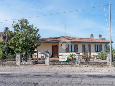 Villa in vendita a Villafranca di Verona corso Vittorio Emanuele ii, 69