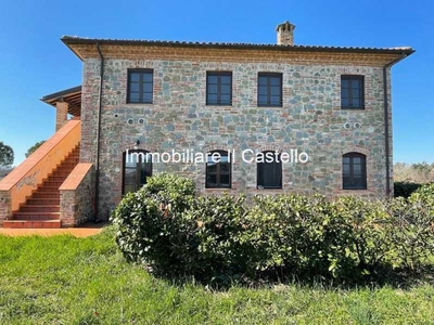 Agriturismo in Vendita ad Castiglione del Lago - 1500000 Euro