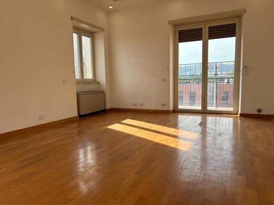 Appartamento di 71 mq in affitto - Roma