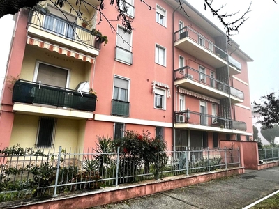 Appartamento in vendita a Sanguinetto Verona