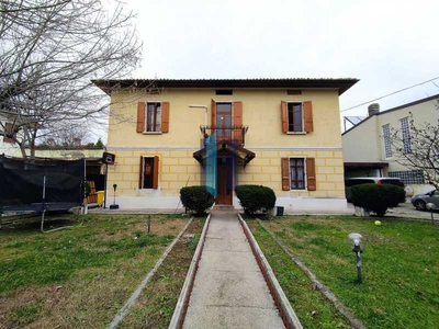 Casa Indipendente in Vendita ad Botticino - 298000 Euro