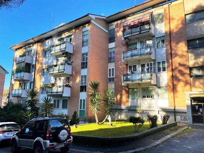 Appartamento in Via Bartolomeo Luigi Avanzini, Roma, 1 bagno, 109 m²
