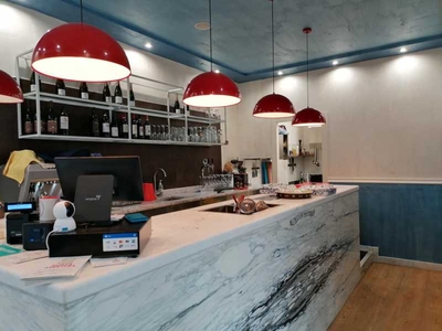 Bar in Affitto ad Carrara - 3200 Euro