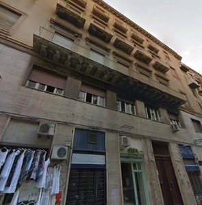 Bilocale da ristrutturare in zona Maqueda a Palermo