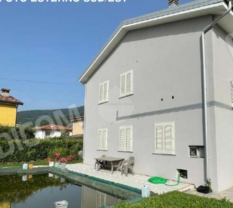 Casa bifamiliare in vendita a Villanuova sul Clisi