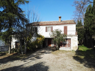 Casa colonica in vendita a Cesena