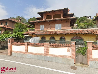 Casa indipendente con giardino a Fossano