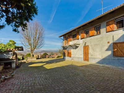 Casa indipendente in vendita a Arignano