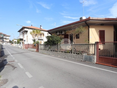 Casa indipendente in vendita a Tortoreto
