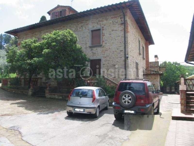 Casa Indipendente in Vendita ad Bucine - 311924 Euro