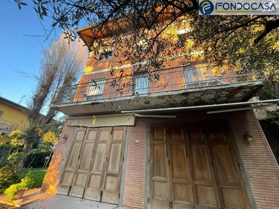 Casa indipendente in vendita, Pietrasanta centro storico