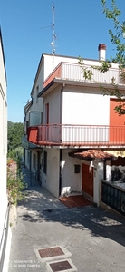 Casa semi indipendente in Via San Rocco a Castel Frentano