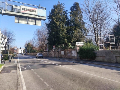 Palazzo in vendita a Torre Boldone Bergamo