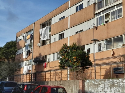 Quadrilocale in Via Ernesto Bruno 19 in zona Matierno a Salerno