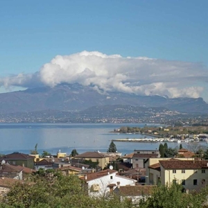 Trilocale vista lago a Peschiera del Garda