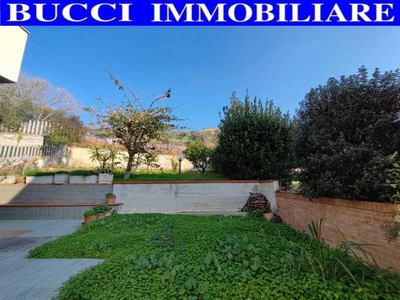 Villa a Schiera in Vendita ad Pescara - 250000 Euro