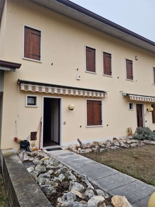 Villa a schiera in Via dolomiti, San Pietro in Cariano, 8 locali