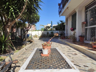 Villa bifamiliare in vendita a Siracusa Panagia