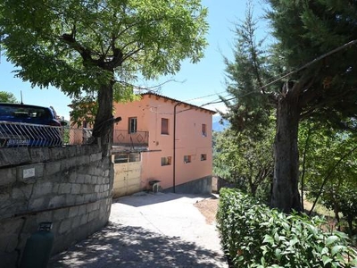 Villa in vendita a Basciano