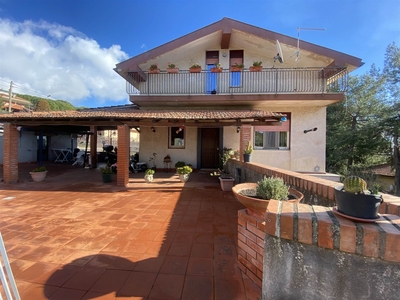 Villa in vendita a Pedara Catania