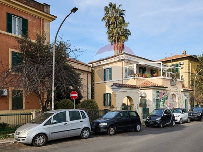 Villa in Via Isola Bella, Roma, 6 locali, 4 bagni, 209 m² in vendita