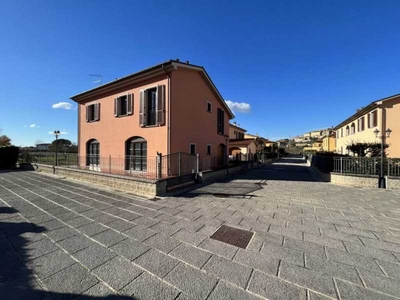 Villa Singola in Vendita ad Castiglion Fiorentino - 385000 Euro