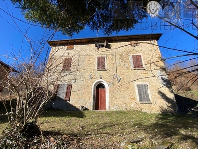 Villetta bifamiliare a Zocca, 12 locali, 2 bagni, garage, 350 m²