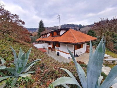 SPLENDIDA PORZIONE DI VILLA CON GIARDINO PRIVATO-MONCALIERI