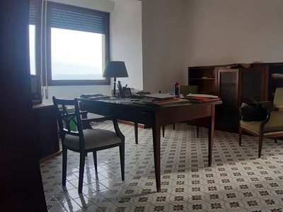 Appartamento in Piazza Matteotti, 40 , Livorno (LI)