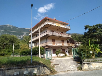 Appartamento in vendita a Civitella Roveto L'aquila