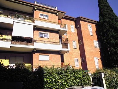 Appartamento in Via Lubriano, Roma (RM)